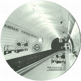 Darkus & Vinyl Junkie - Stray Missile