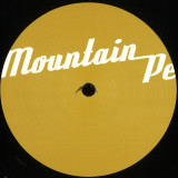 The Mountain People - Mountain022