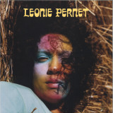 LEONIE PERNET - Le Cirque de Consolation