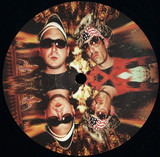 Volum & The Wee Djs - Les Grandes Connards