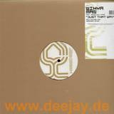 Wikkaman Feat. Jacqui Williams - Just That Way