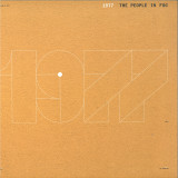 THE PEOPLE IN FOG - 1977