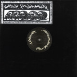 Nein Niemals - Géométrie Fermée