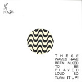 Uit de Hoogte - Waves EP