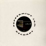 Ferry Ultra Feat. Roy Ayers - Dangerous Vibe