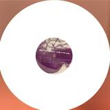 Elfgrin Feat. Mizz Bezz - In Mir Ist Die Liebe Ep