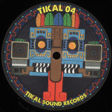 Insane Teknology, Strez, Uzi, Dr Cloud, Back2Roots, Kick'Art, Nokx, Volcomx23 - Tikal 04