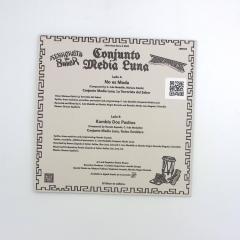 No es Moda / Kumbia Dos Pasitos (7")