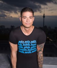 Bumtschick / .mtz.mtz.mtz. - *s* Black/cyan T-shirt