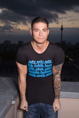 Bumtschick / .mtz.mtz.mtz. - *l* Black/cyan T-shirt