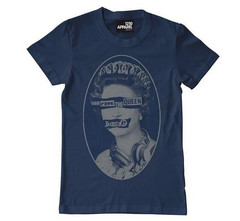 DMC T-shirt - God Rave The Queen