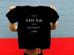 Fit Sound - T-shirt Black *size S*