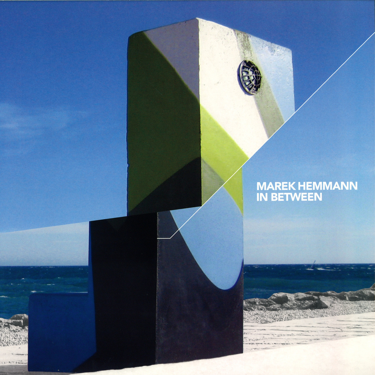 Marek Hemmann — In Between LP 2x12" vinyl cover